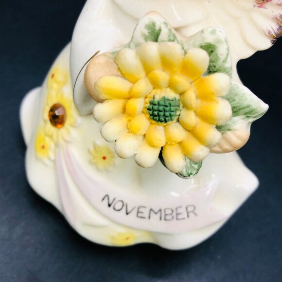 Vintage LEFTON November Birthday Month Porcelain Angel Figurine: 50s Kitsch Gift - Picture 7 of 13